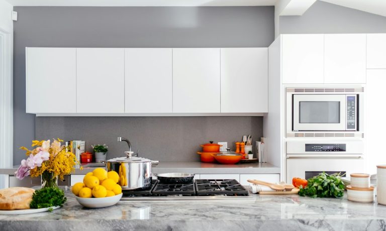 Artisanat 2026 : cuisines modernes haut de gamme